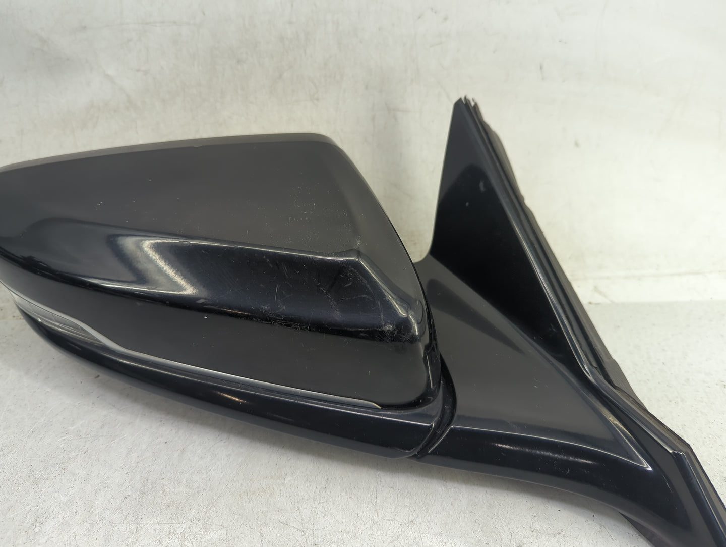 2015-2019 Cadillac Cts Passenger Side View Mirror - Right Door Mirror OEM Used - Oemusedautoparts1.com