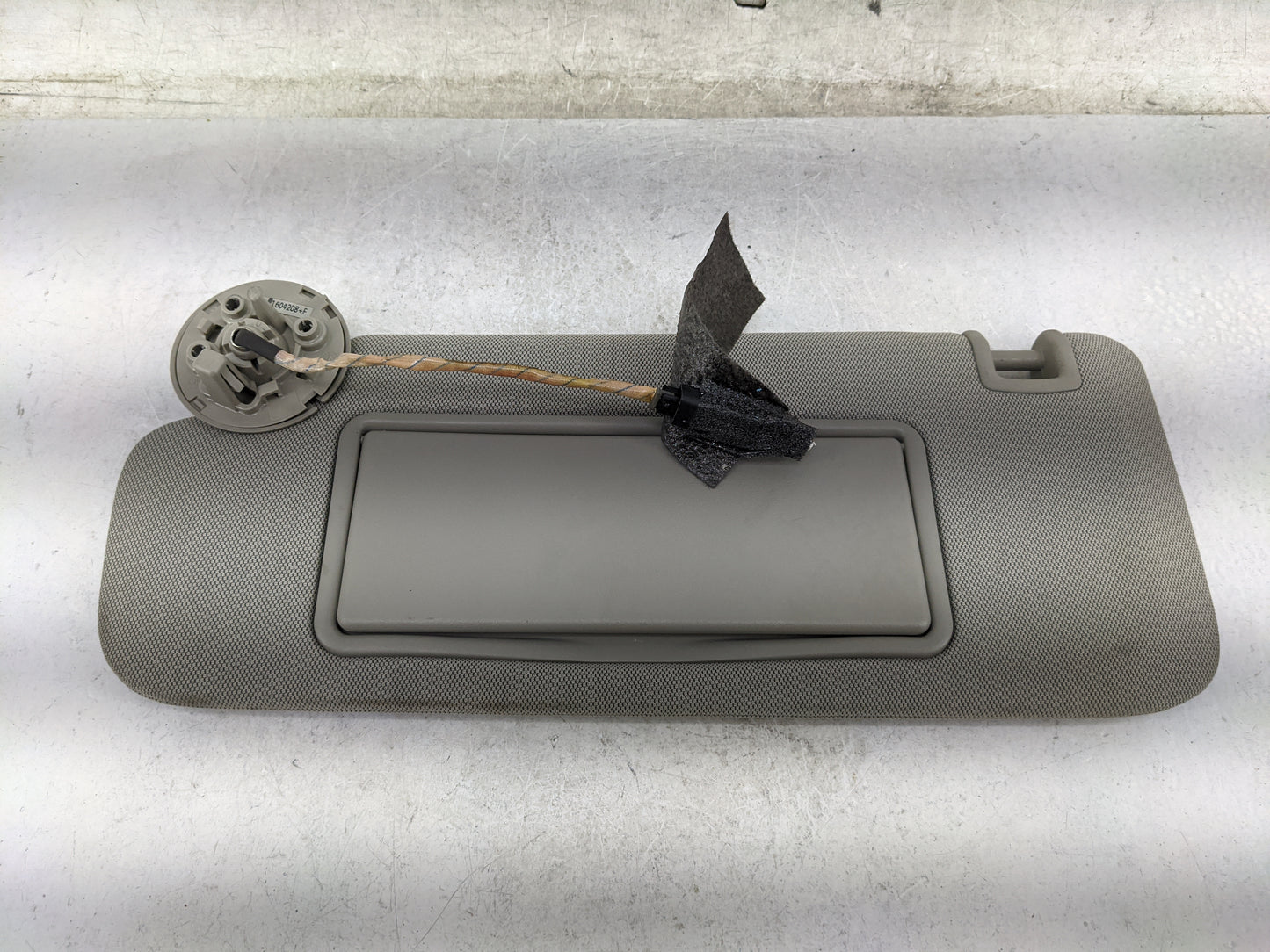 2014-2019 Cadillac Cts Sun Visor Shade Replacement Driver Left Mirror Fits Fits 2014 2015 2016 2017 2018 2019 OEM Used Auto 