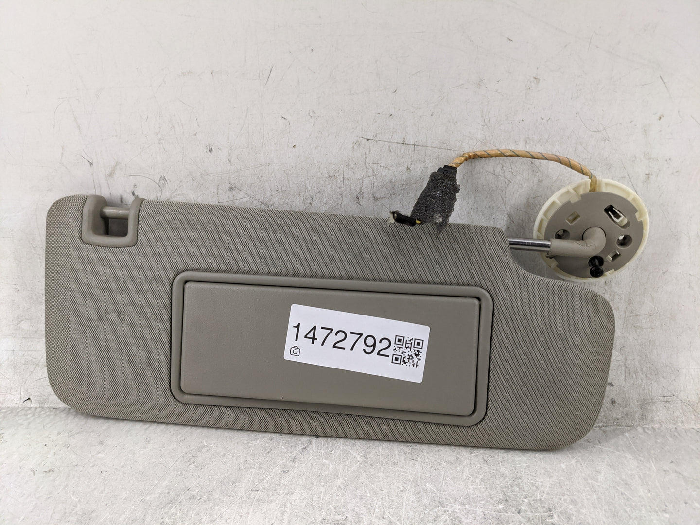 2014-2019 Cadillac Cts Sun Visor Shade Replacement Passenger Right Mirror Fits Fits 2014 2015 2016 2017 2018 2019 OEM Used A