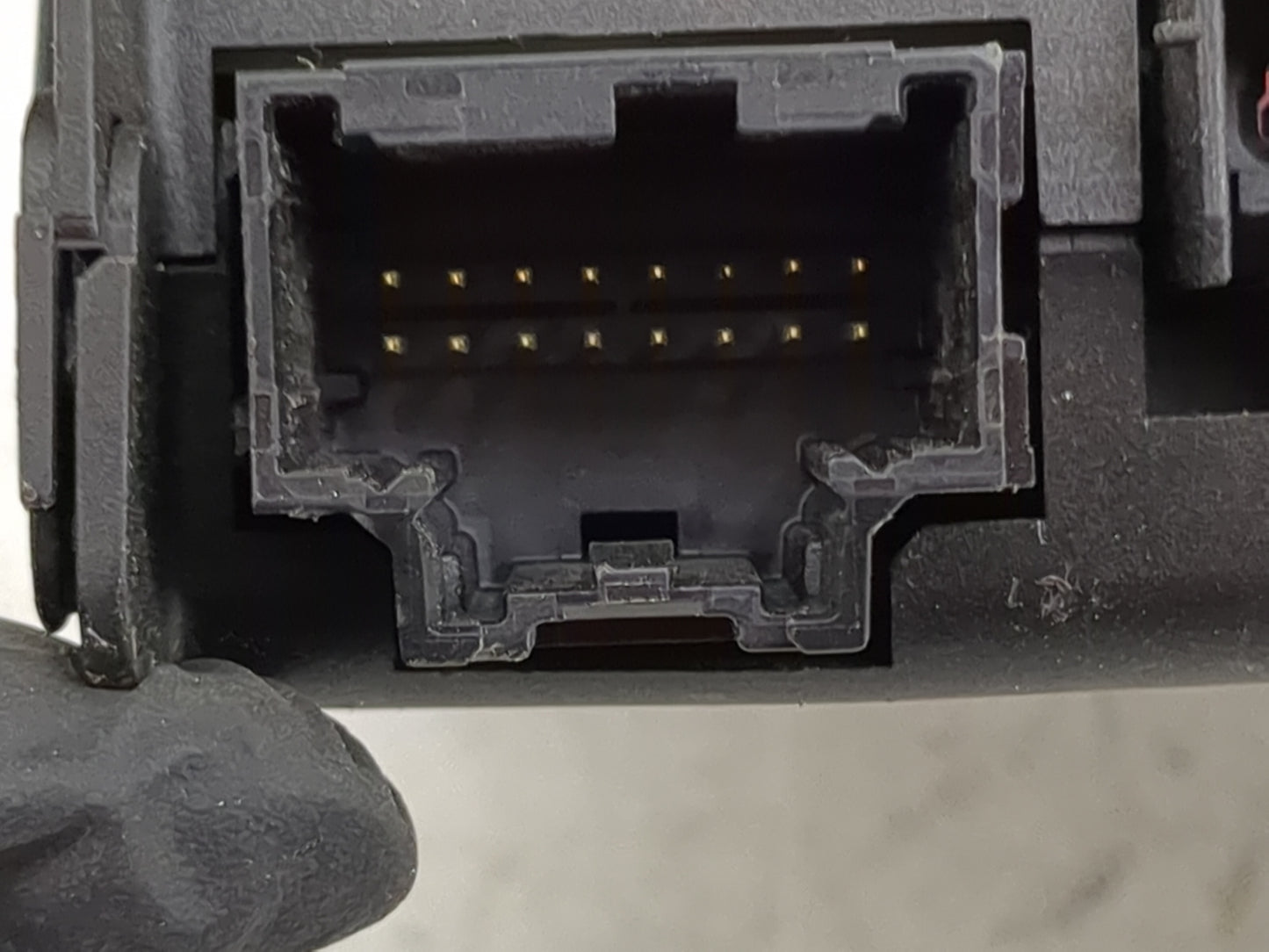 Cadillac Cts Body Control Module Bcm 1484802 - Oemusedautoparts1.com