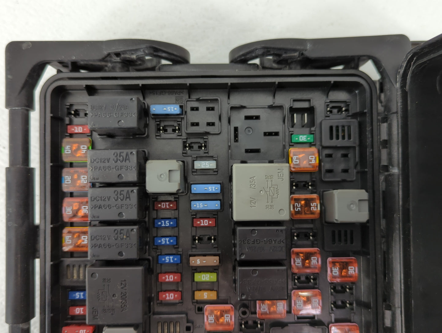 2017-2019 Cadillac Cts Fusebox Fuse Box Panel Relay Module P/N:23359587 84014012 Fits Fits 2017 2018 2019 OEM Used Auto Part