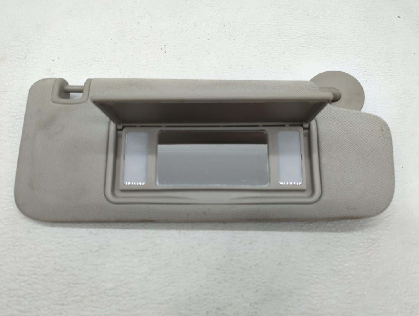 2014-2019 Cadillac Cts Sun Visor Shade Replacement Passenger Right Mirror Fits Fits 2014 2015 2016 2017 2018 2019 OEM Used A