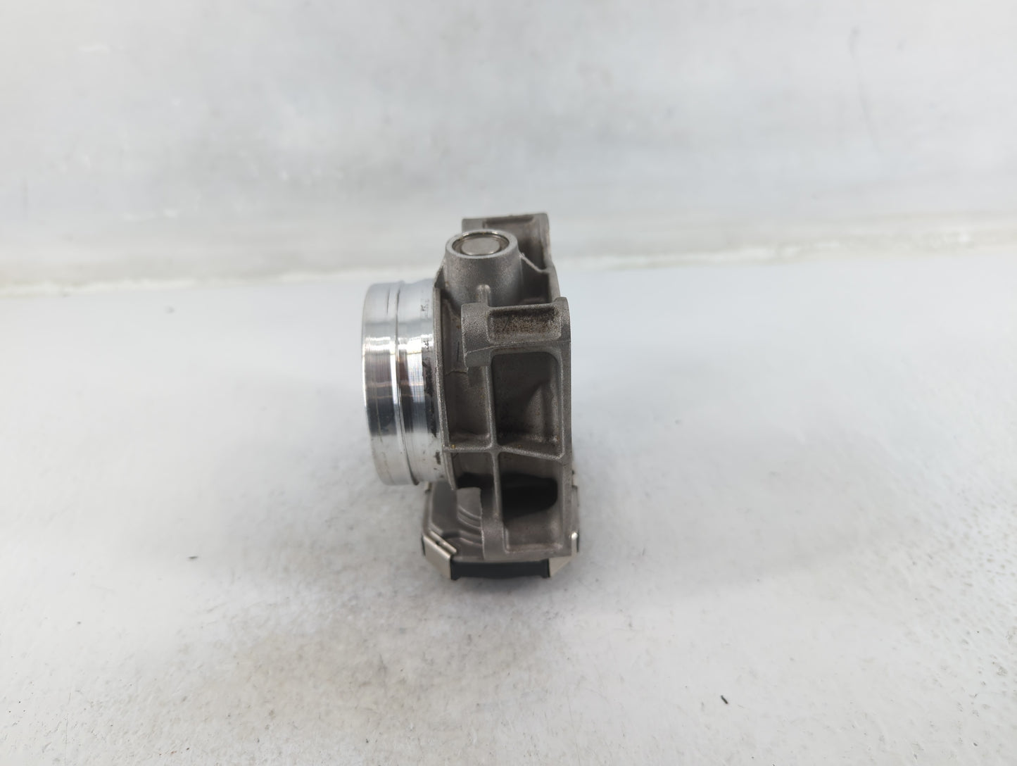 2014-2019 Cadillac Cts Throttle Body P/N:12670837AA Fits Fits 2013 2014 2015 2016 2017 2018 2019 2020 2021 OEM Used Auto Par