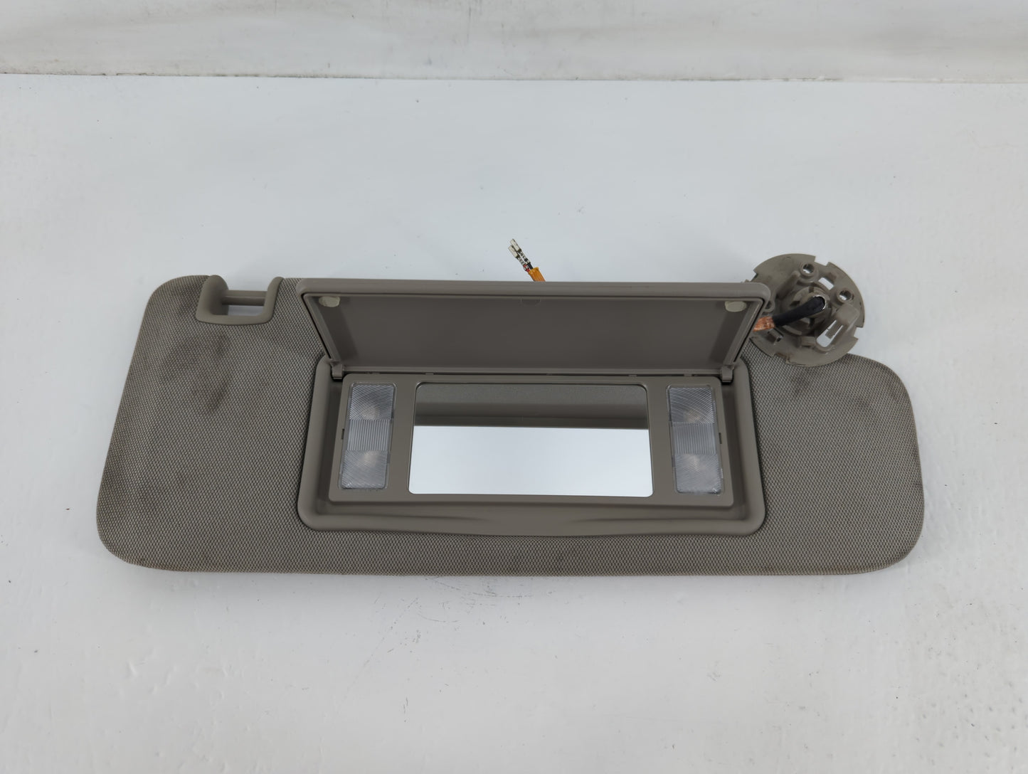 2014-2019 Cadillac Cts Sun Visor Shade Replacement Passenger Right Mirror Fits Fits 2014 2015 2016 2017 2018 2019 OEM Used A