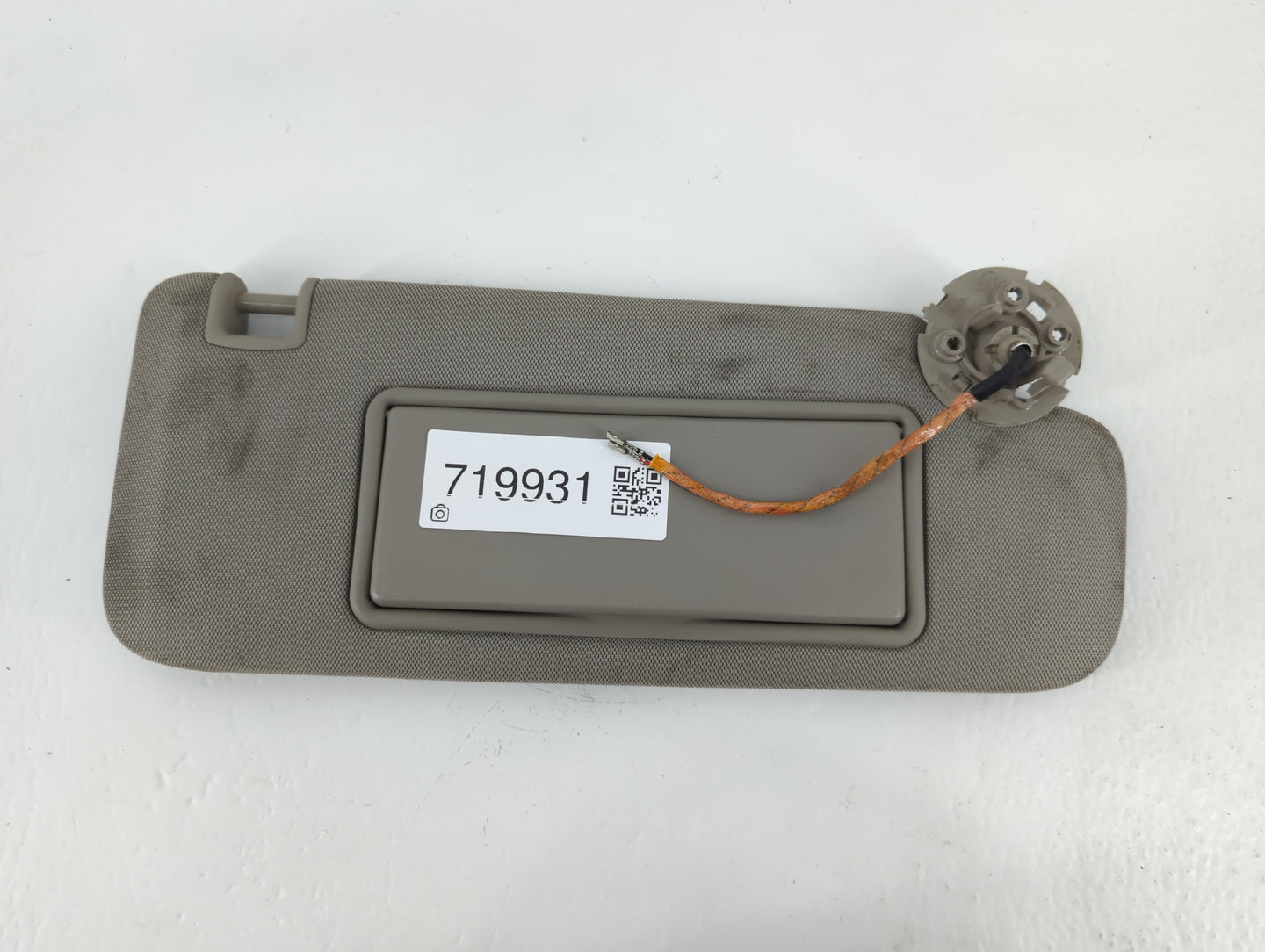2014-2019 Cadillac Cts Sun Visor Shade Replacement Passenger Right Mirror Fits Fits 2014 2015 2016 2017 2018 2019 OEM Used A