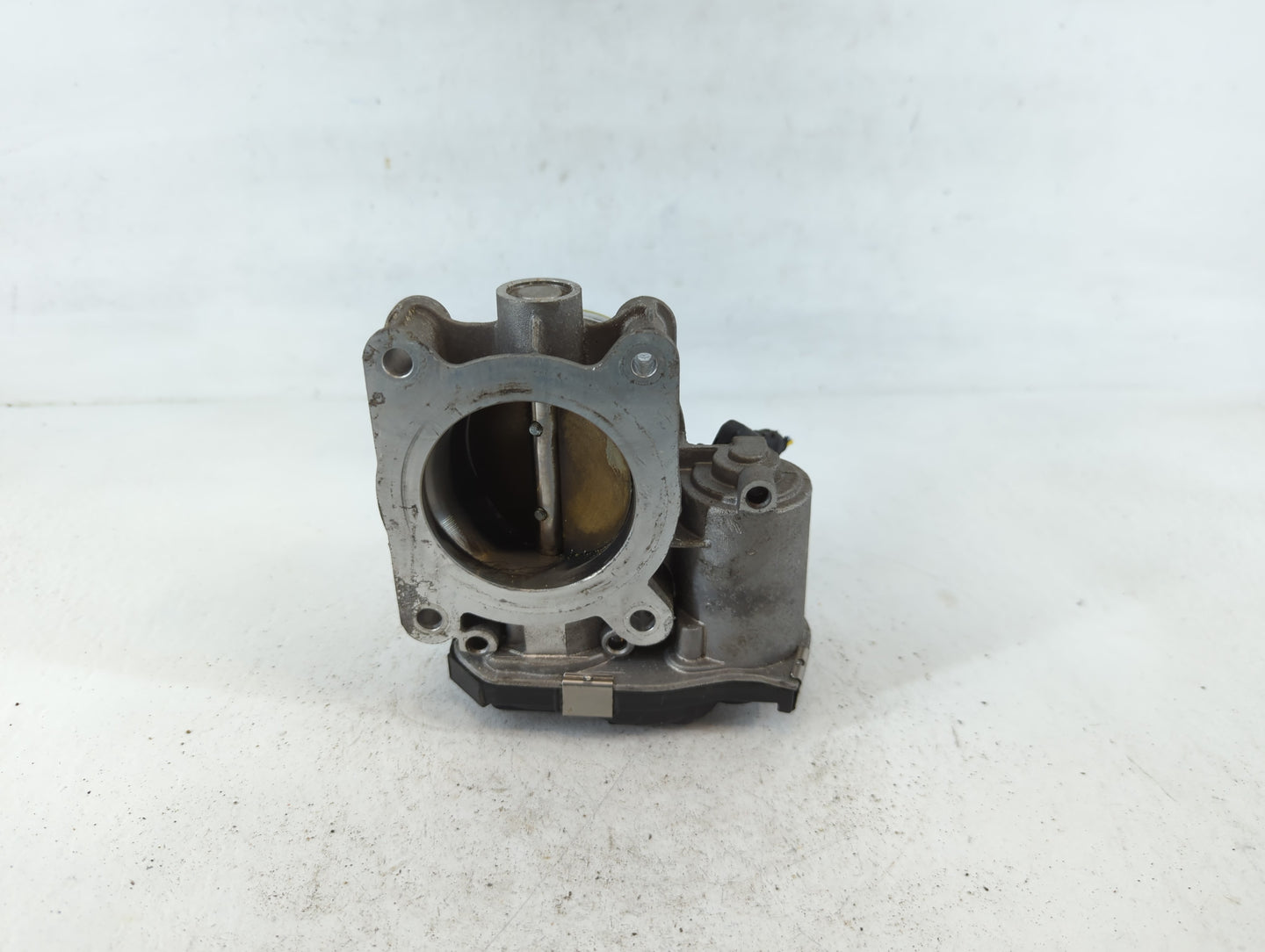 2014-2019 Cadillac Cts Throttle Body P/N:12670837AA Fits Fits 2013 2014 2015 2016 2017 2018 2019 2020 2021 OEM Used Auto Par