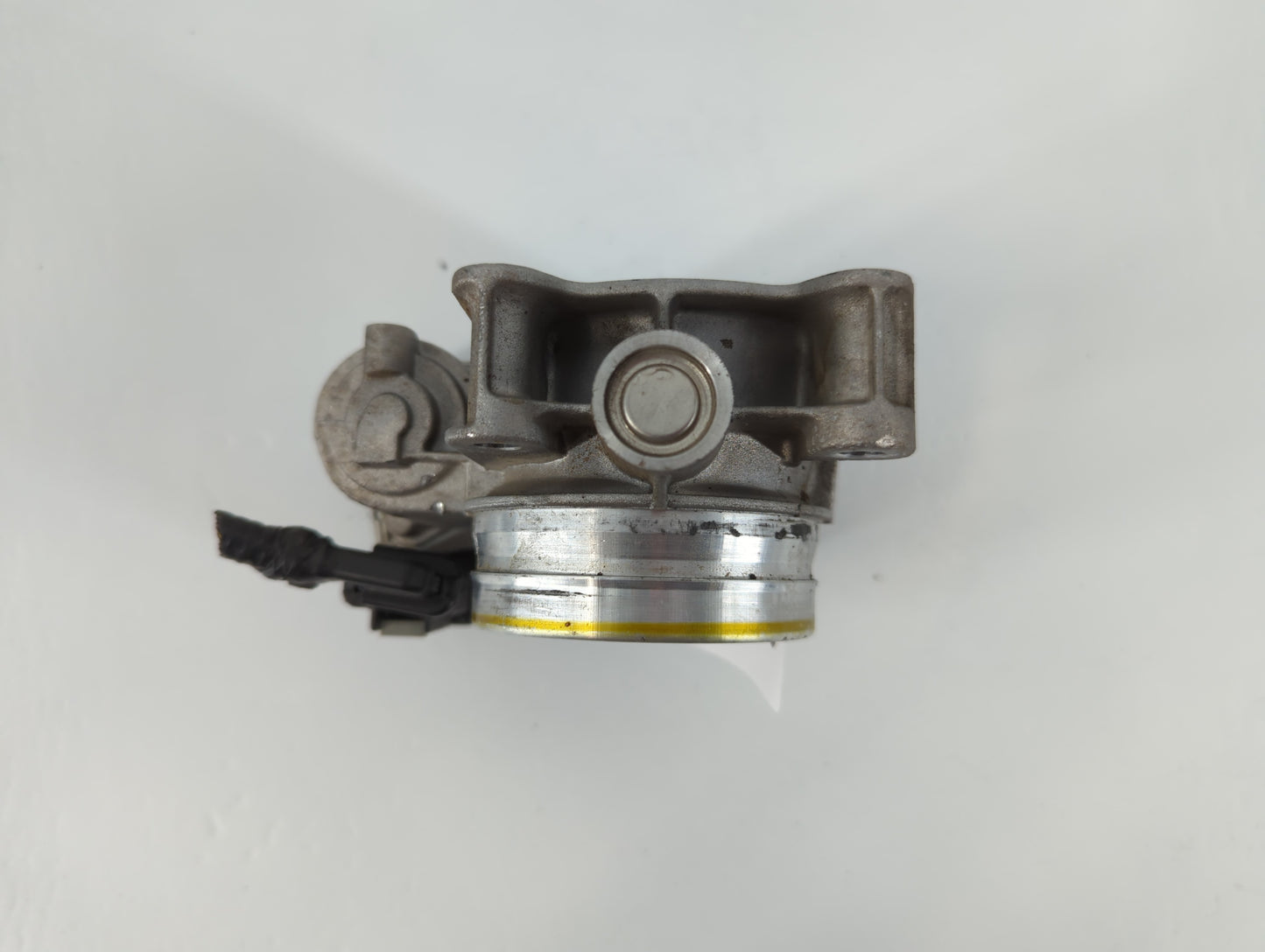 2014-2019 Cadillac Cts Throttle Body P/N:12670837AA Fits Fits 2013 2014 2015 2016 2017 2018 2019 2020 2021 OEM Used Auto Par