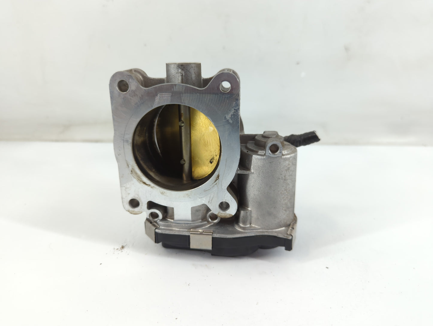 2014-2019 Cadillac Cts Throttle Body P/N:12670837AA Fits Fits 2013 2014 2015 2016 2017 2018 2019 2020 2021 OEM Used Auto Par