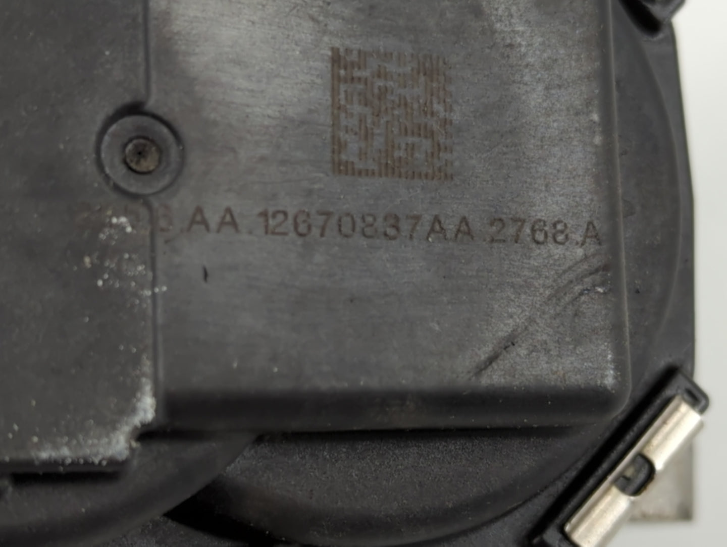 2014-2019 Cadillac Cts Throttle Body P/N:12670837AA Fits Fits 2013 2014 2015 2016 2017 2018 2019 2020 2021 OEM Used Auto Par