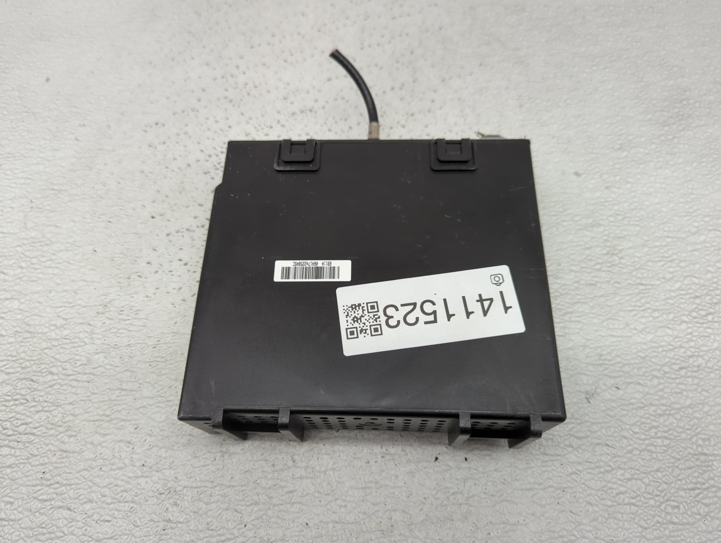 2017 Cadillac Escalade Radio AM FM Cd Player Receiver Replacement P/N:84278527 Fits Fits 2018 2019 OEM Used Auto Parts - Oem