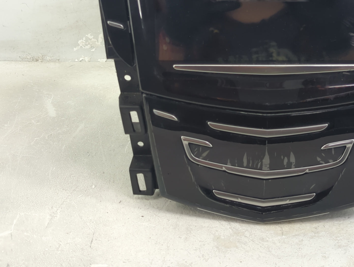 2017 Cadillac Escalade Information Display Screen - Oemusedautoparts1.com