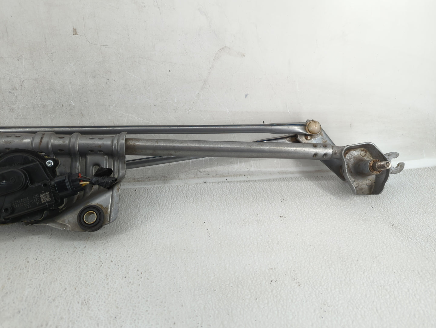 2015-2020 Cadillac Escalade Front Windshield Wiper Motor P/N:22814854 AX159060-5870 Fits Fits 2015 2016 2017 2018 2019 2020 