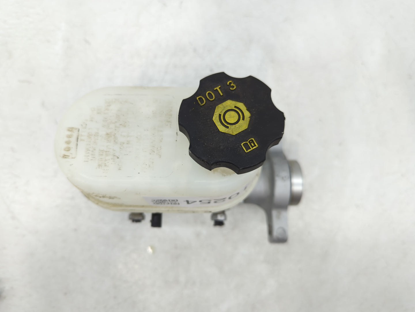 2015-2020 Cadillac Escalade Brake Master Cylinder 610254 - Oemusedautoparts1.com