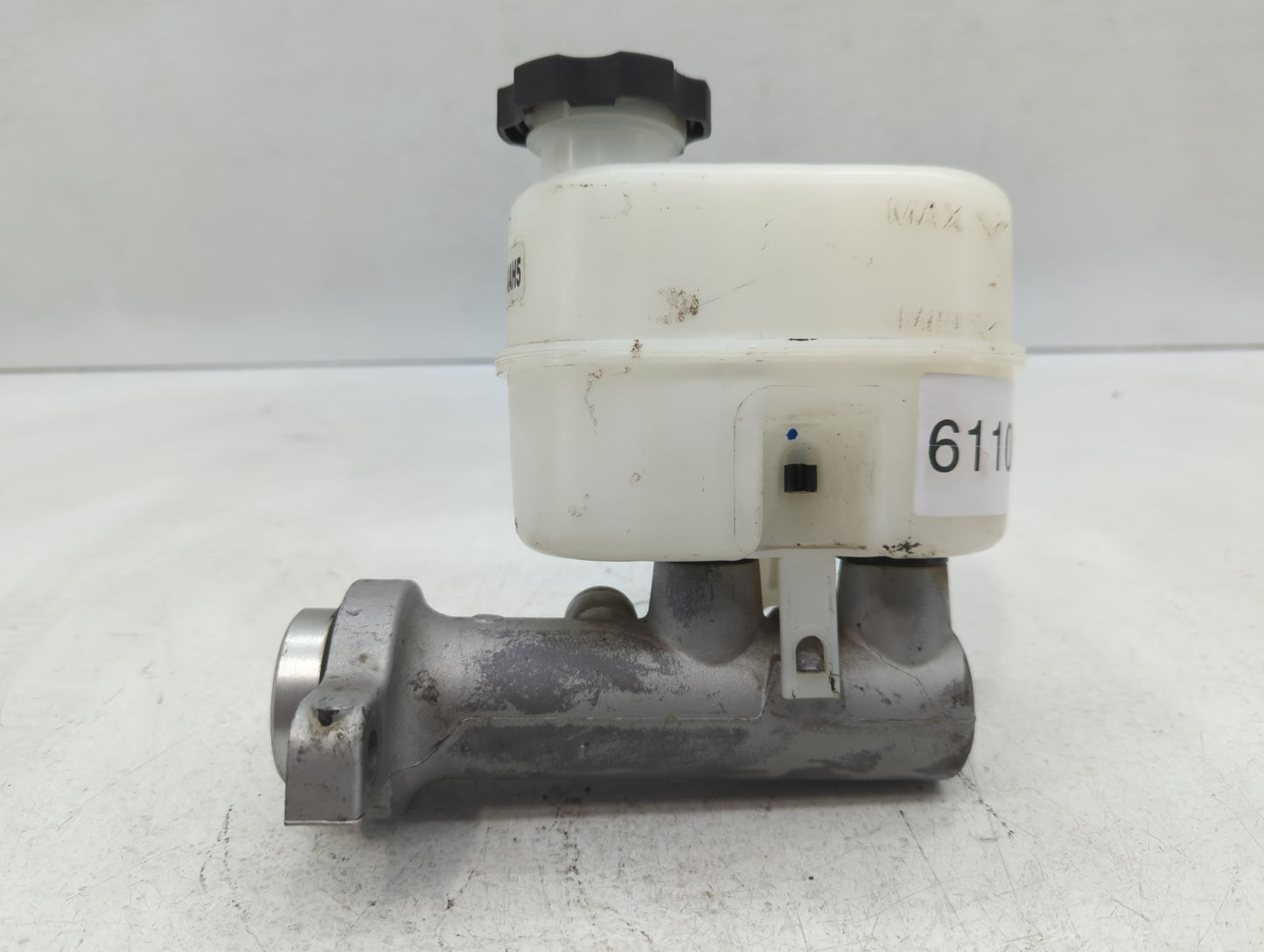 2015-2020 Cadillac Escalade Brake Master Cylinder - Oemusedautoparts1.com