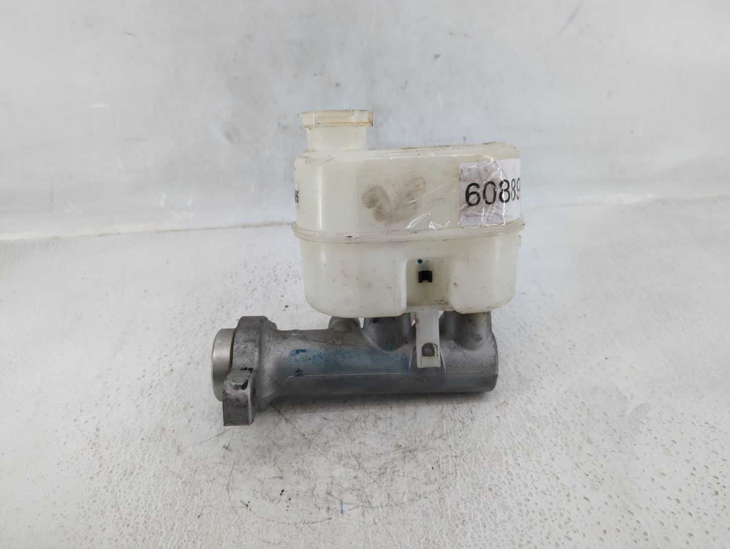 2015-2020 Cadillac Escalade Esv Brake Master Cylinder - Oemusedautoparts1.com