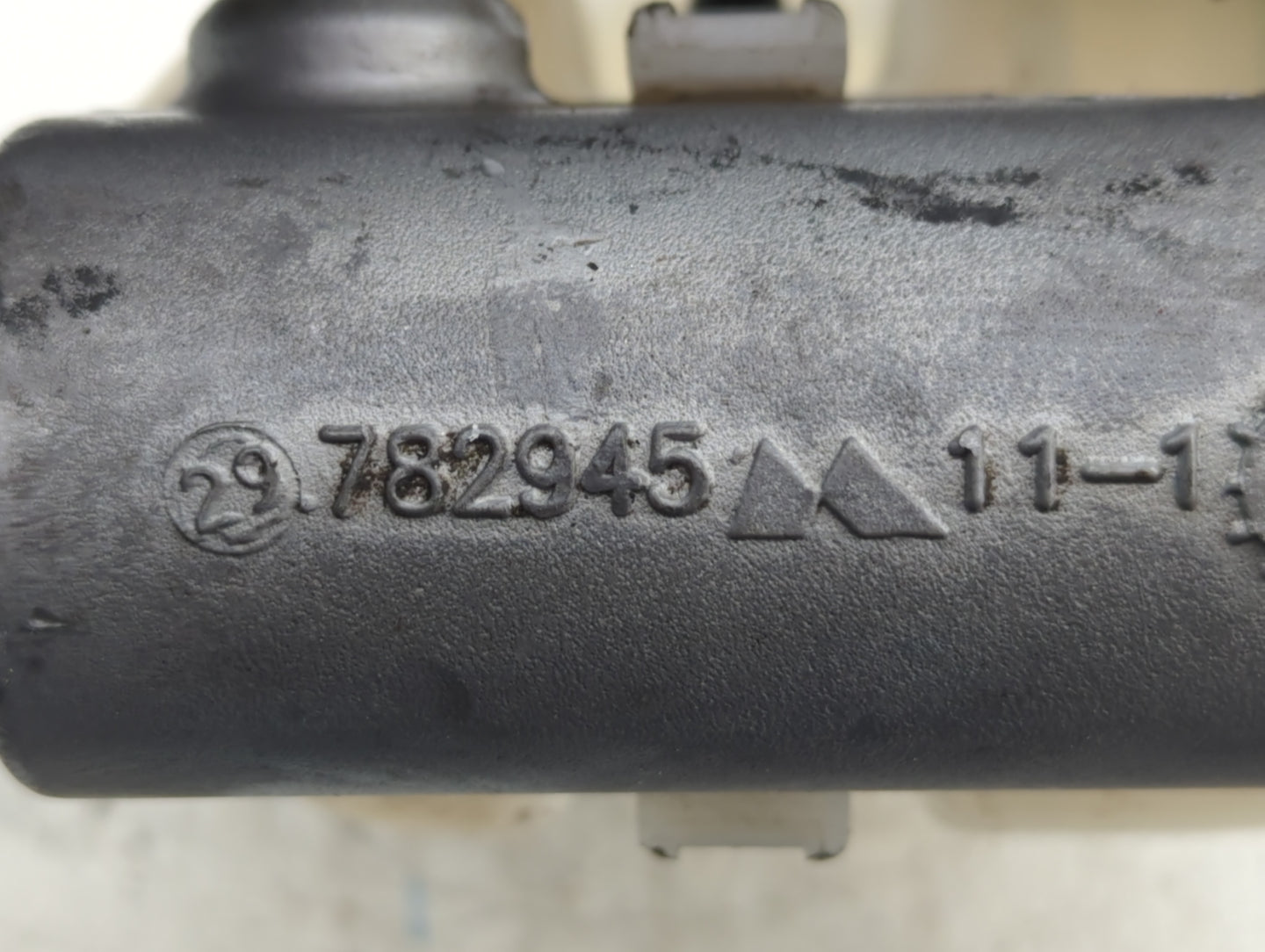 2015-2020 Cadillac Escalade Esv Brake Master Cylinder - Oemusedautoparts1.com