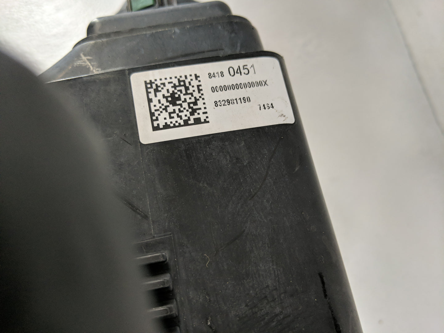 2017 Cadillac Xt5 Fuel Vapor Charcoal Canister - Oemusedautoparts1.com