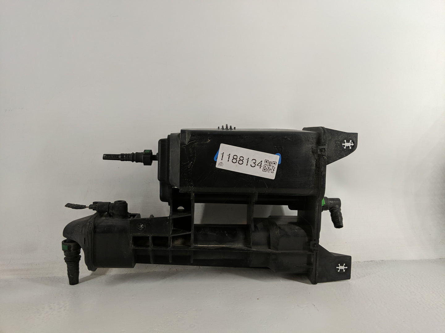 2017 Cadillac Xt5 Fuel Vapor Charcoal Canister - Oemusedautoparts1.com