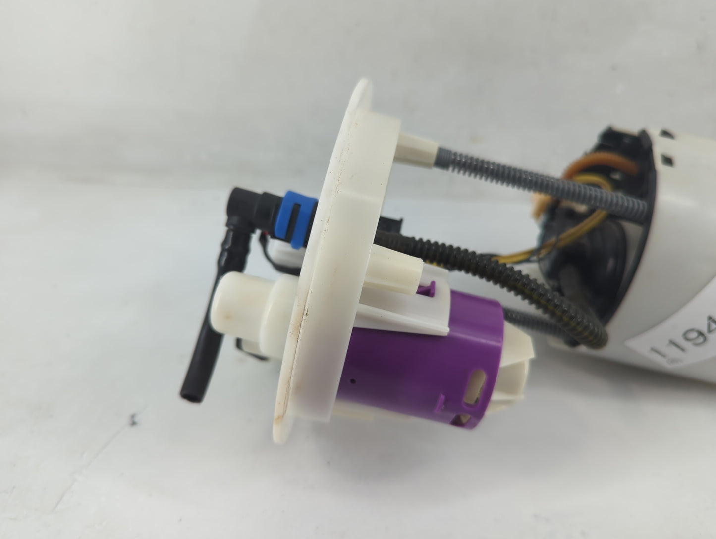 2017-2020 Cadillac Xt5 Electrical Gas Fuel Pump Assembly - Oemusedautoparts1.com