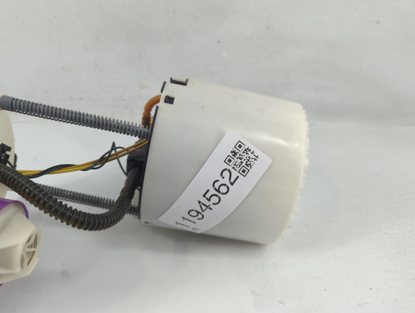 2017-2020 Cadillac Xt5 Electrical Gas Fuel Pump Assembly - Oemusedautoparts1.com
