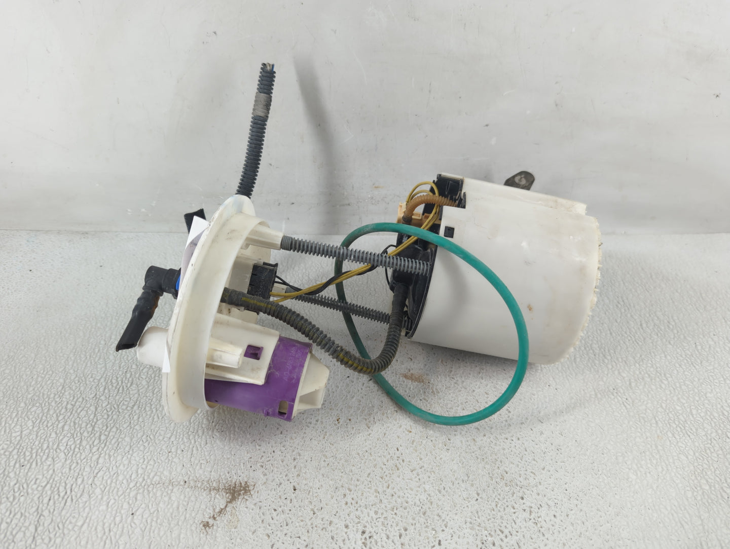 2017-2020 Cadillac Xt5 Electrical Gas Fuel Pump Assembly - Oemusedautoparts1.com