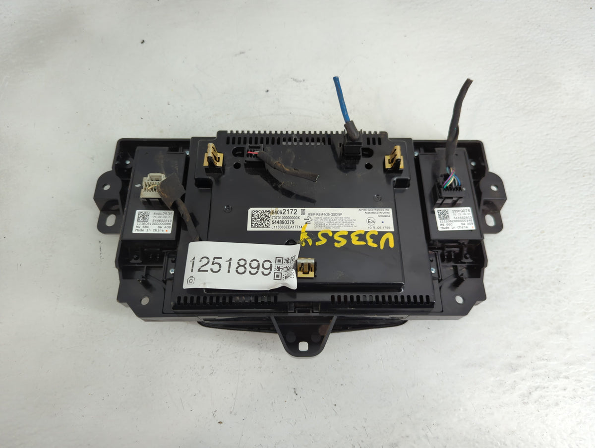 2017 Cadillac Xt5 Radio AM FM Cd Player Receiver Replacement P/N:84062172 OEM Used Auto Parts - Oemusedautoparts1.com