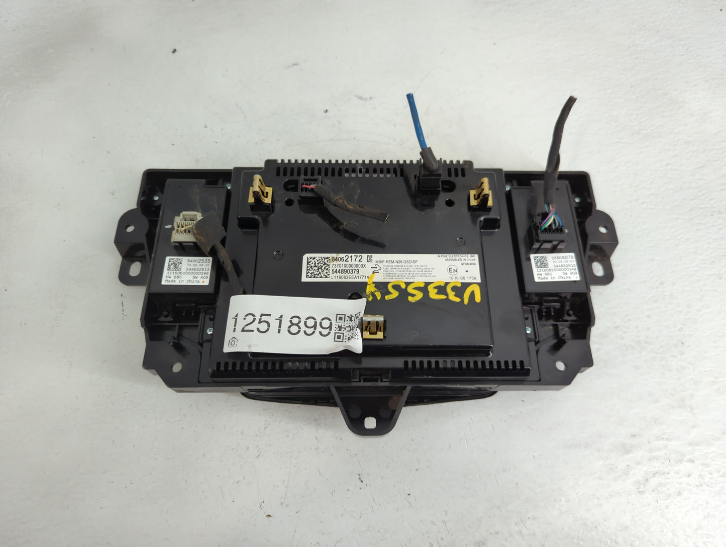 2017 Cadillac Xt5 Radio AM FM Cd Player Receiver Replacement P/N:84062172 Fits OEM Used Auto Parts - Oemusedautoparts1.com