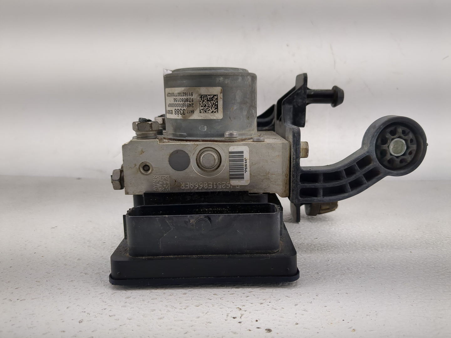 2017 Cadillac Xt5 ABS Pump Control Module Replacement P/N:84173388 22753689, 84118604 Fits OEM Used Auto Parts - Oemusedauto