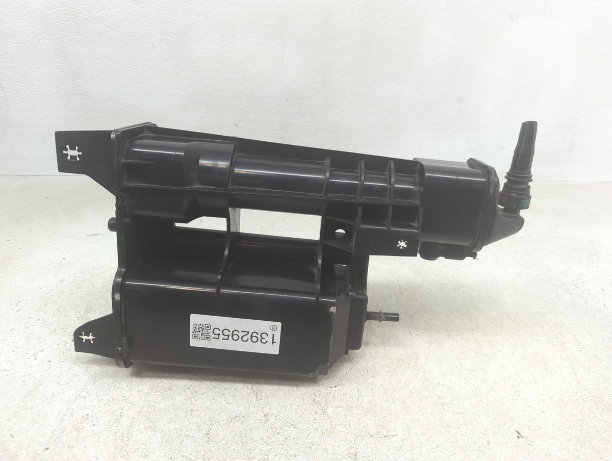 2017 Cadillac Xt5 Fuel Vapor Charcoal Canister - Oemusedautoparts1.com