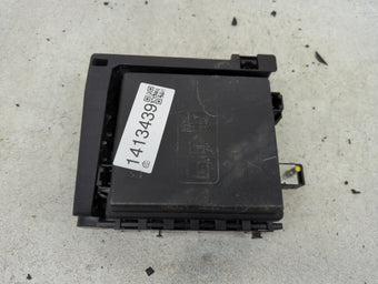 compare product 2017-2019 Cadillac Xt5 Fusebox Fuse Box Panel Relay Module P/N:84155666 Fits Fits 2017 2018 2019 OEM Used Auto Parts