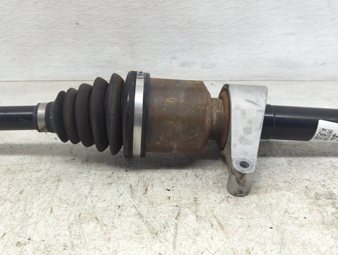 2017-2019 Cadillac Xt5 Axle Shaft Front Passenger Cv C/v - Oemusedautoparts1.com