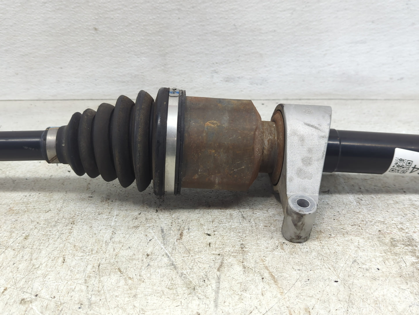 2017-2019 Cadillac Xt5 Axle Shaft Front Passenger Cv C/v - Oemusedautoparts1.com
