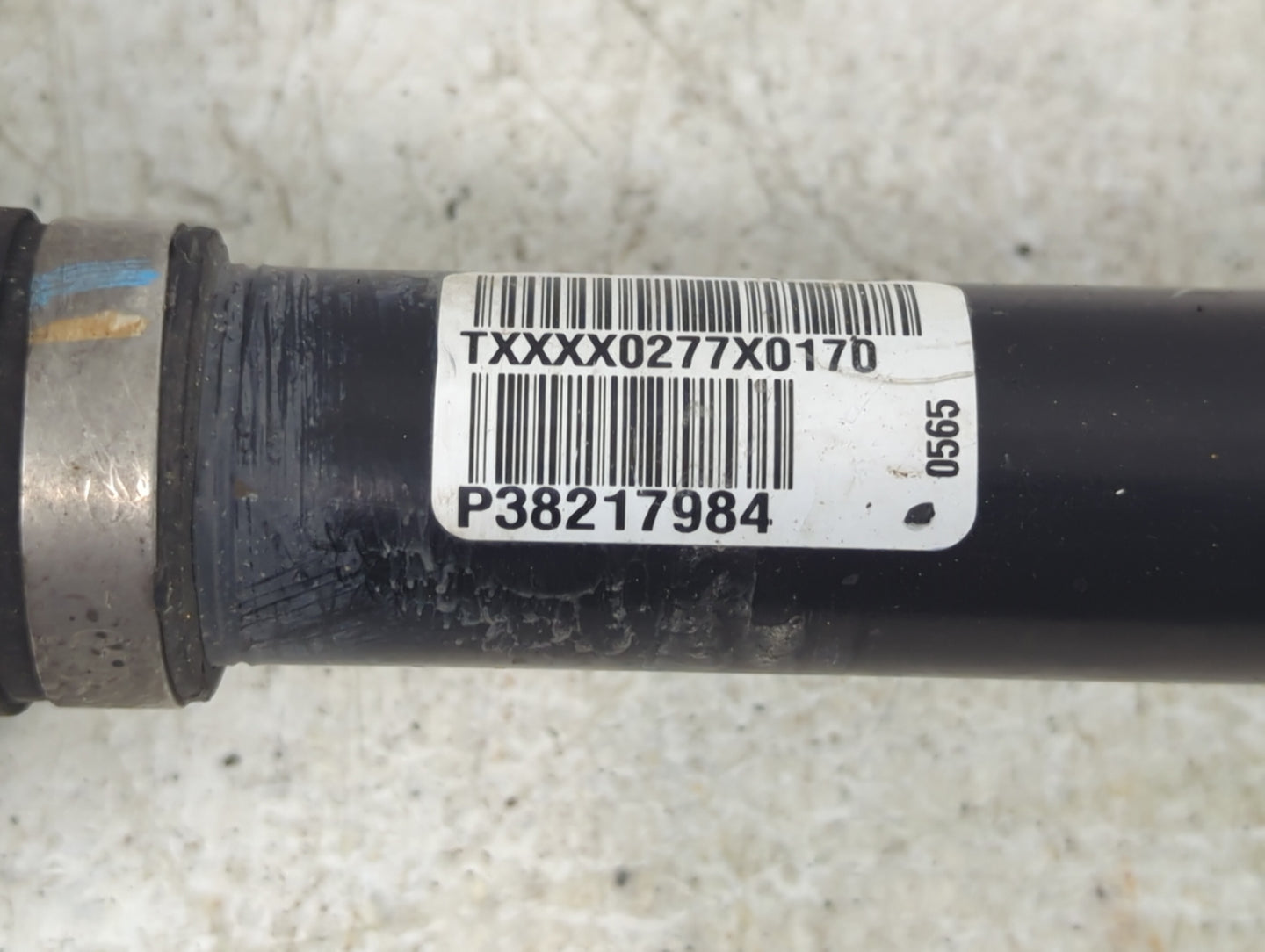 2017-2019 Cadillac Xt5 Axle Shaft Front Passenger Cv C/v - Oemusedautoparts1.com