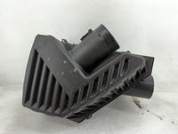 2017-2020 Cadillac Xt5 Air Cleaner Intake-duct Hose Tube - Oemusedautoparts1.com