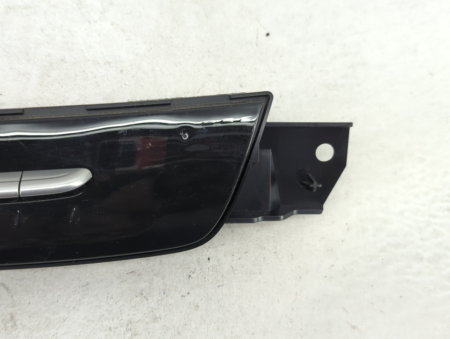 2017-2020 Cadillac Xt5 Climate Control Module Temperature AC/Heater Replacement P/N:23416992 544890379 Fits OEM Used Auto Pa