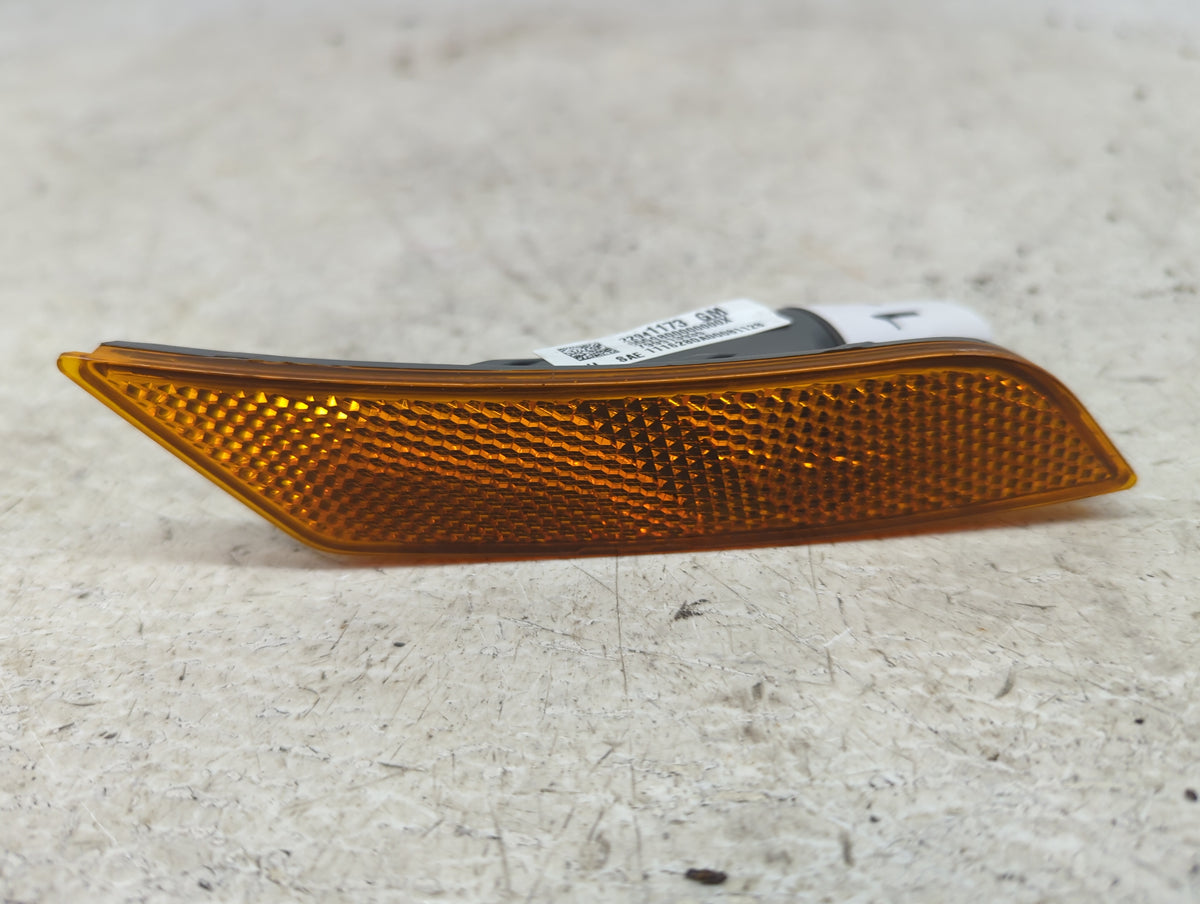2017-2022 Cadillac Xt5 Driver Left Oem Front Light Lamp Black - Oemusedautoparts1.com