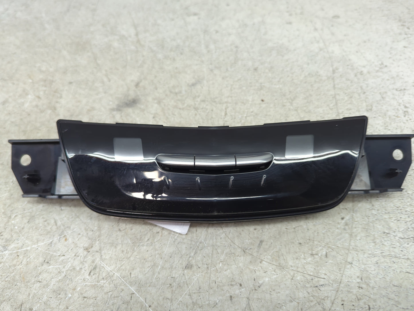 2017-2020 Cadillac Xt5 Climate Control Module Temperature AC/Heater Replacement P/N:84199748 Fits Fits 2017 2018 2019 2020 O