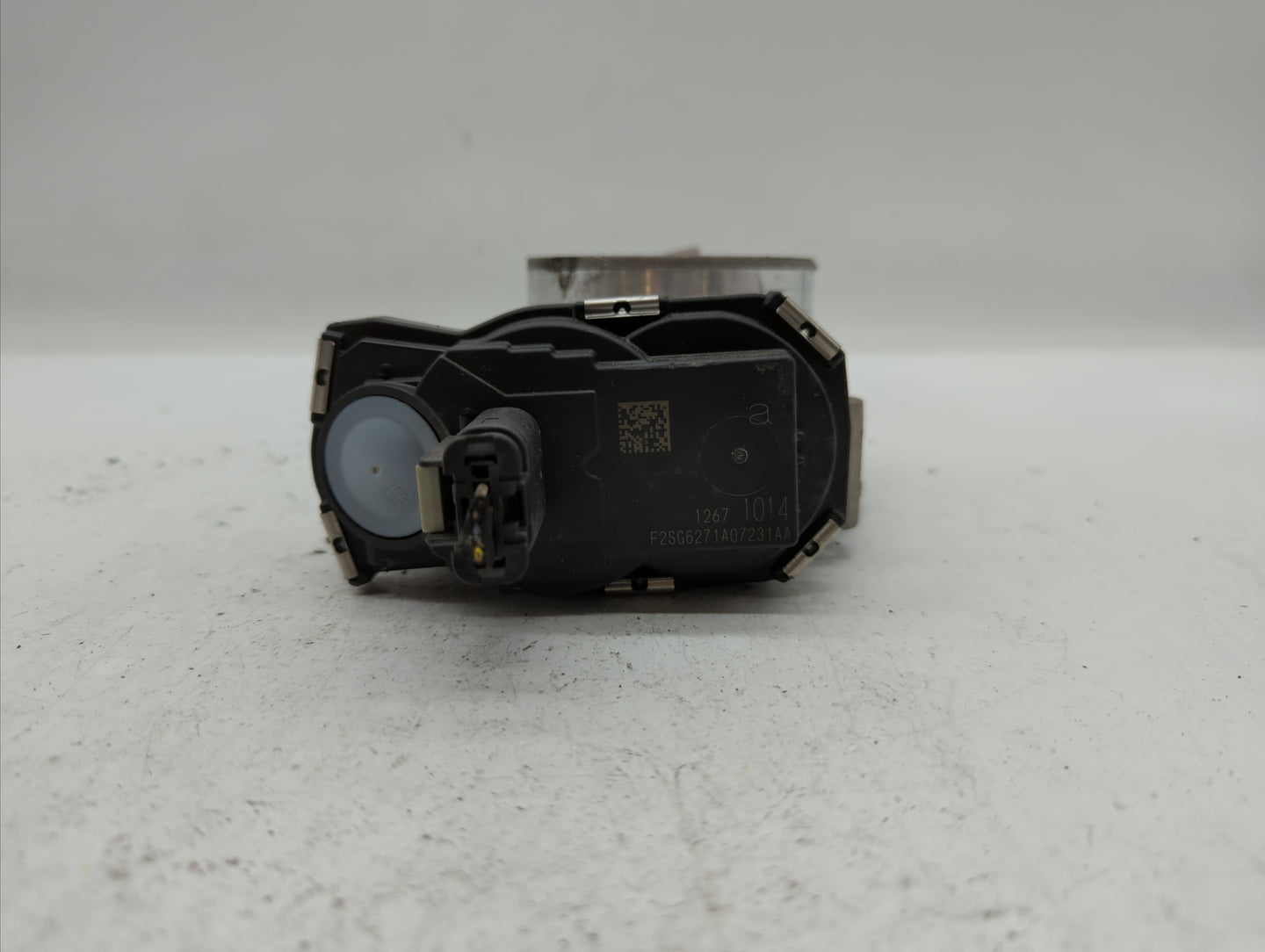 2017-2018 Cadillac Xt5 Throttle Body P/N:12671014 12648414, 1267 1014 Fits Fits 2016 2017 2018 2019 OEM Used Auto Parts - Oe