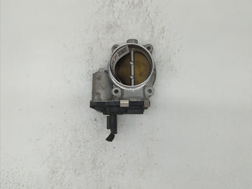 2017-2018 Cadillac Xt5 Throttle Body P/N:12671014 12648414, 1267 1014 Fits Fits 2016 2017 2018 2019 OEM Used Auto Parts