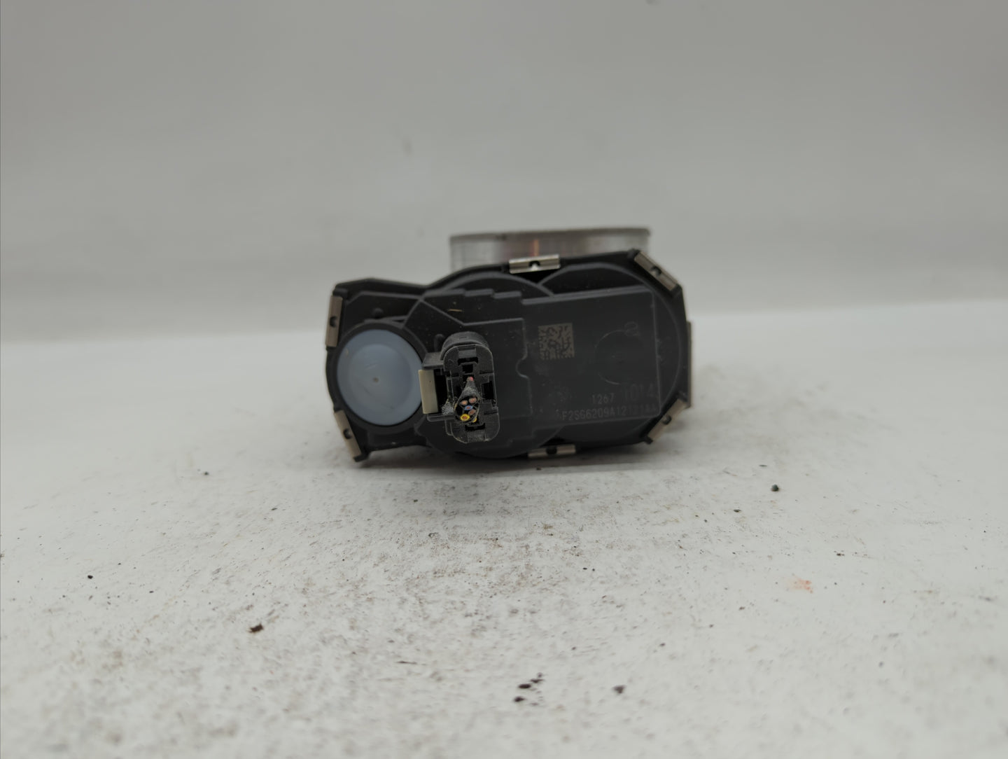 2017 Cadillac Xt5 Throttle Body P/N:12671014 Fits Fits 2014 2016 2018 2019 OEM Used Auto Parts - Oemusedautoparts1.com