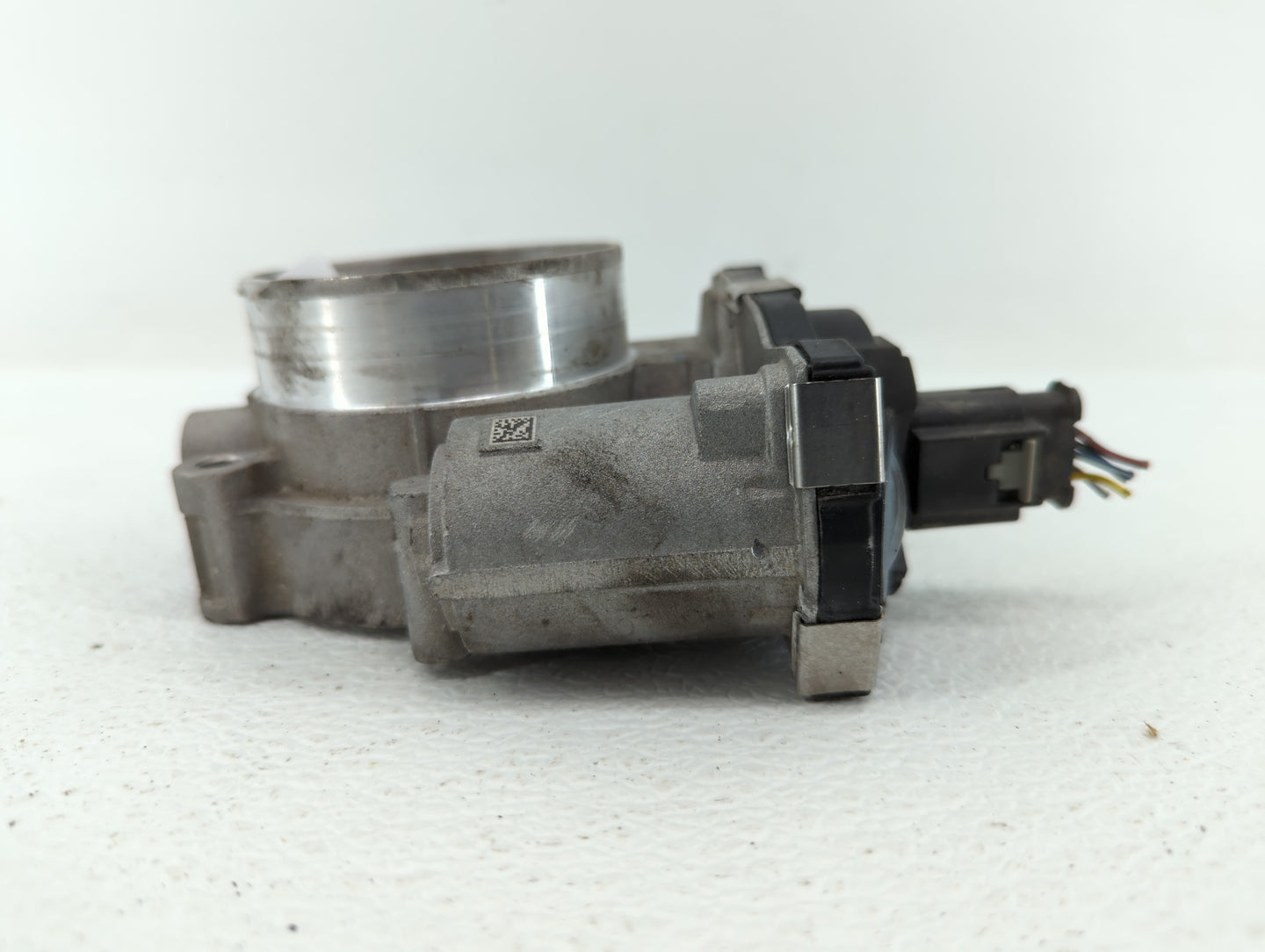 2017 Cadillac Xt5 Throttle Body P/N:12671014 Fits Fits 2014 2016 2018 2019 OEM Used Auto Parts - Oemusedautoparts1.com