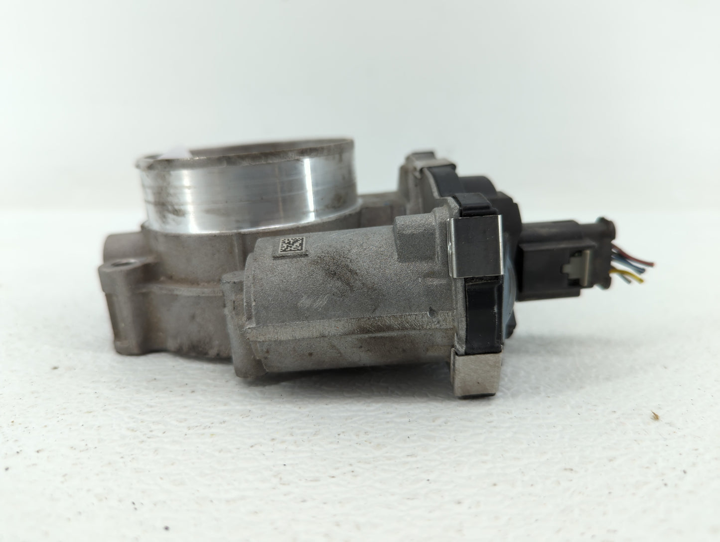 2017 Cadillac Xt5 Throttle Body P/N:12671014 Fits Fits 2014 2016 2018 2019 OEM Used Auto Parts - Oemusedautoparts1.com