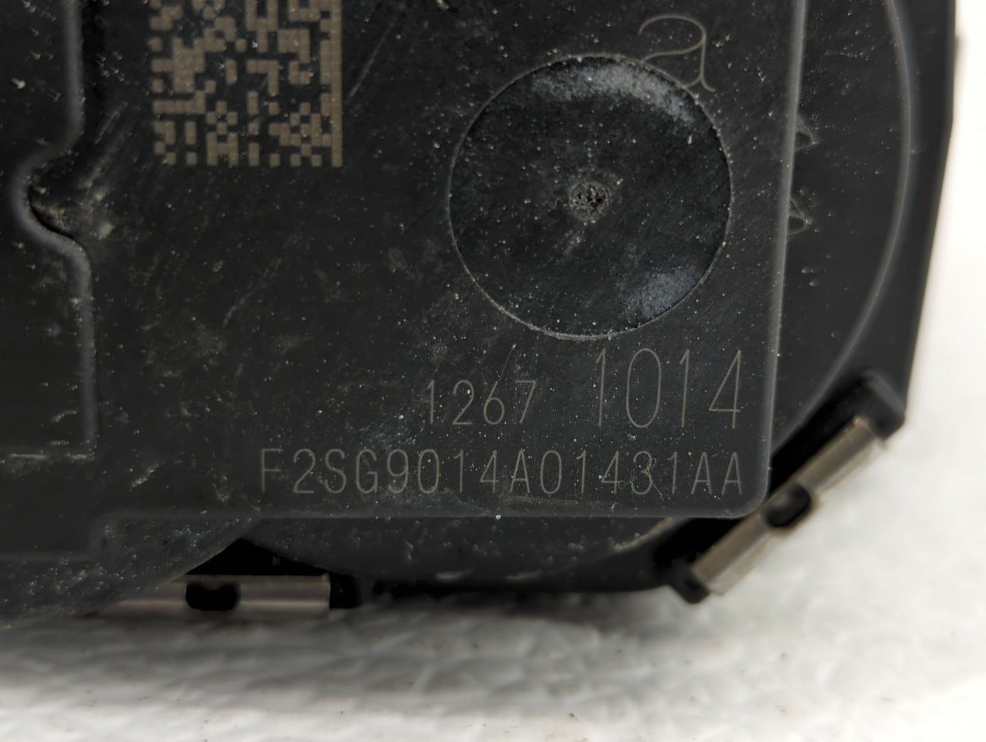 2017 Cadillac Xt5 Throttle Body P/N:12671014 Fits Fits 2014 2016 2018 2019 OEM Used Auto Parts - Oemusedautoparts1.com