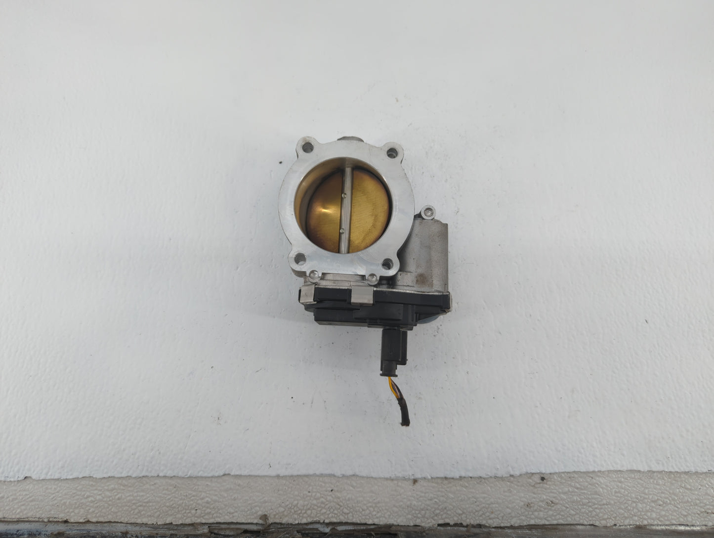 2017 Cadillac Xt5 Throttle Body P/N:12671014 Fits Fits 2014 2016 2018 2019 OEM Used Auto Parts - Oemusedautoparts1.com