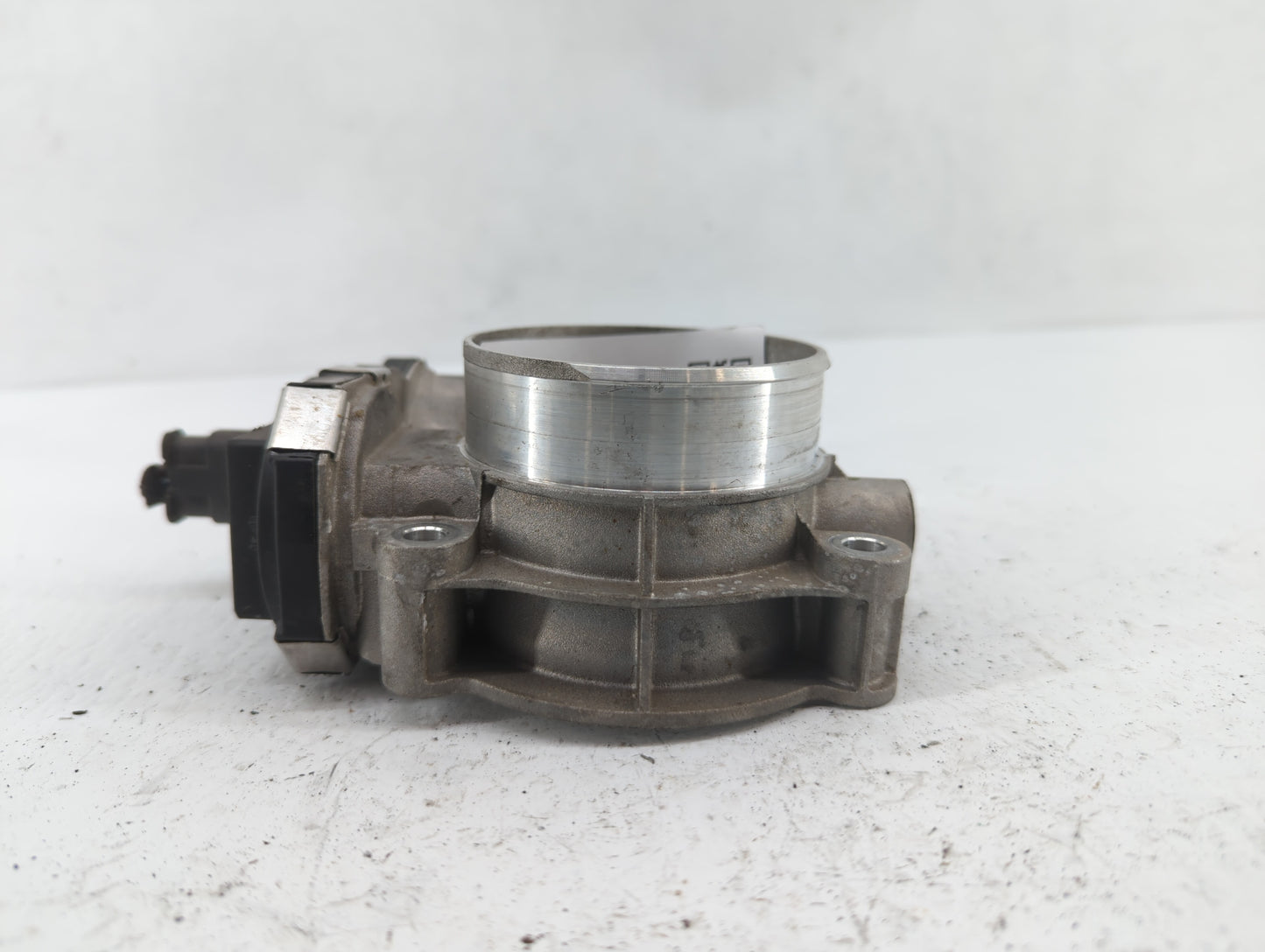 2017-2018 Cadillac Xt5 Throttle Body P/N:12676296AA 12671014, 12648414, 1267 1014 Fits Fits 2016 2017 2018 2019 OEM Used Aut