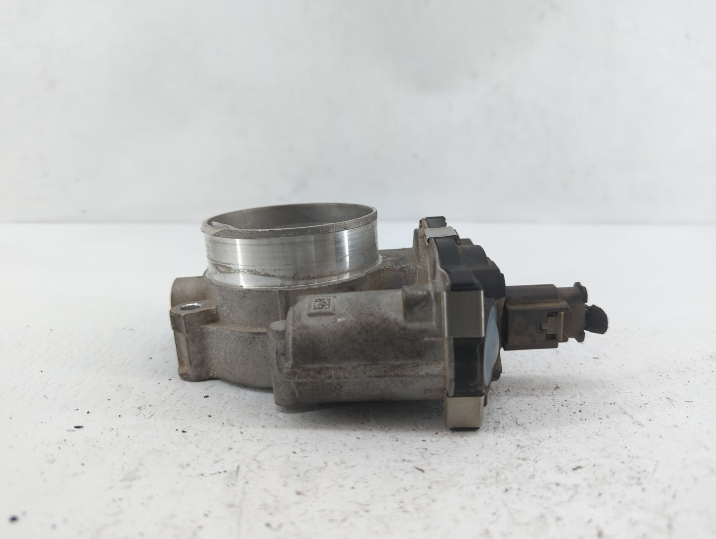 2017-2018 Cadillac Xt5 Throttle Body P/N:12676296AA 12671014, 12648414, 1267 1014 Fits Fits 2016 2017 2018 2019 OEM Used Aut
