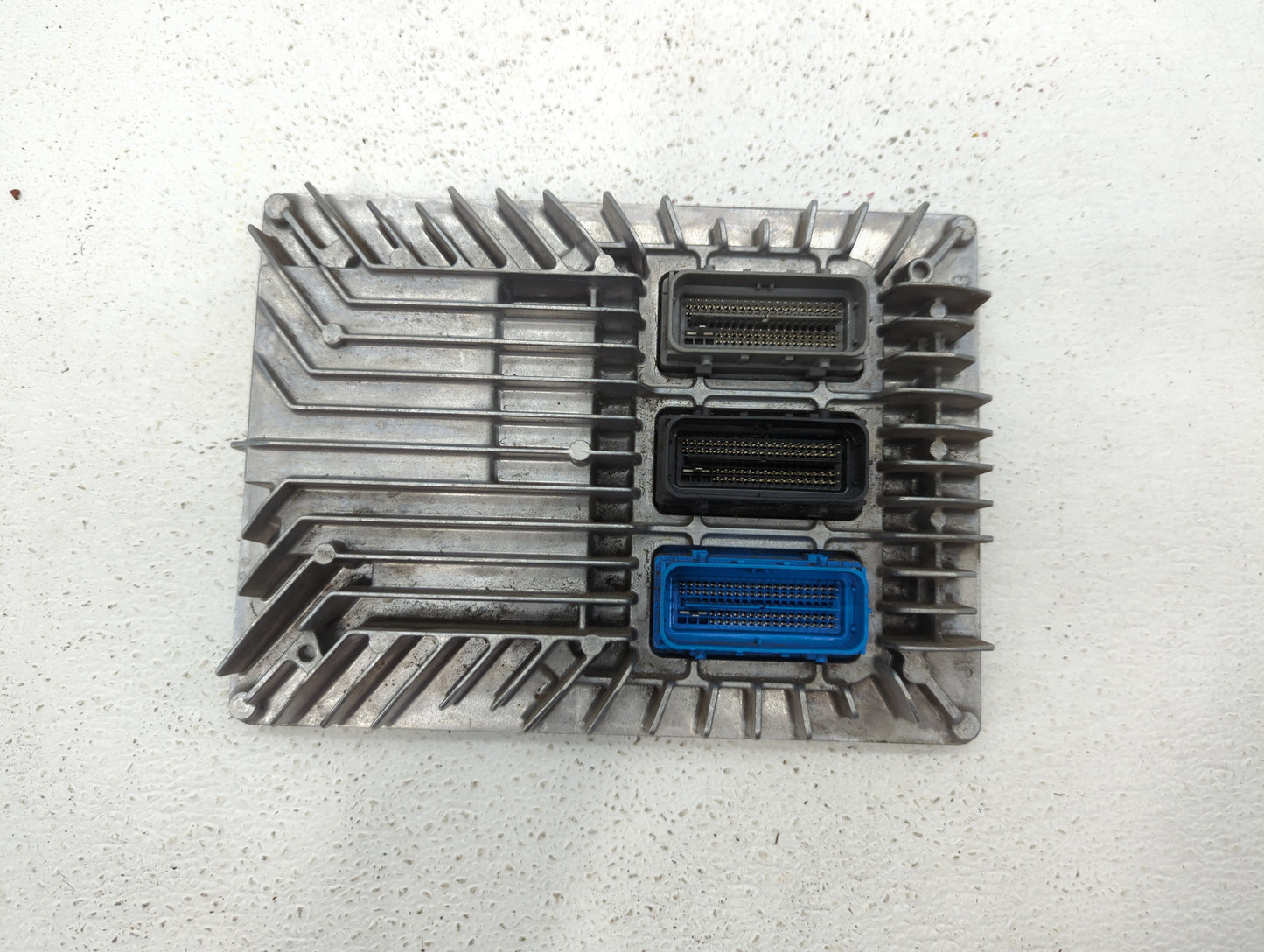 2017 Cadillac Xt5 PCM Engine Control Computer ECU ECM PCU OEM P/N:12667189 12667002, 12685918, 12670801 Fits Fits 2018 2019 