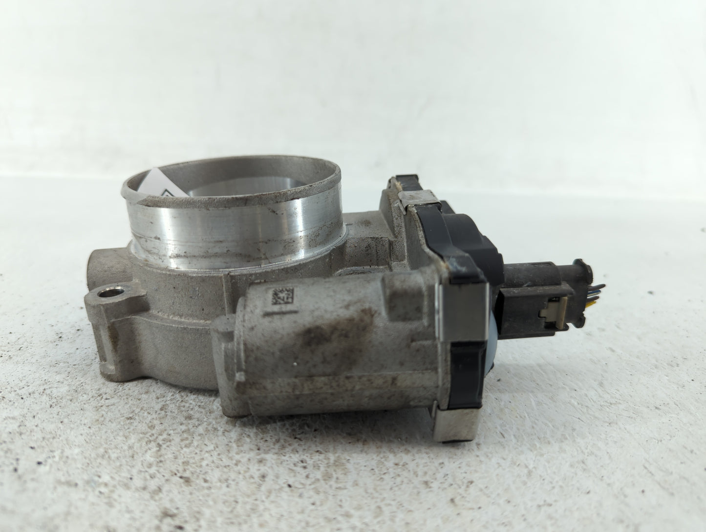 2017 Cadillac Xt5 Throttle Body P/N:12671014 Fits Fits 2014 2016 2018 2019 OEM Used Auto Parts - Oemusedautoparts1.com