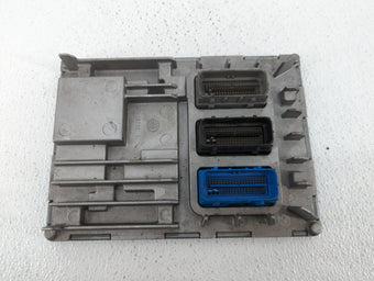 compare product 2017-2020 Cadillac Xt5 PCM Engine Control Computer ECU ECM PCU OEM P/N:12679078 12679552 Fits OEM Used Auto Parts