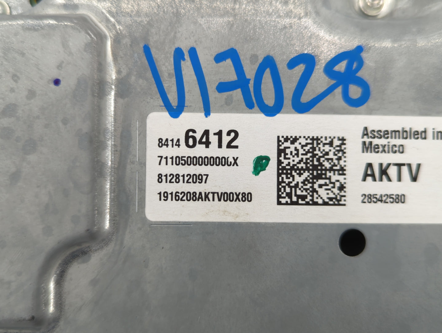 2017 Cadillac Xt5 Instrument Cluster Speedometer Gauges P/N:84146412 Fits OEM Used Auto Parts - Oemusedautoparts1.com